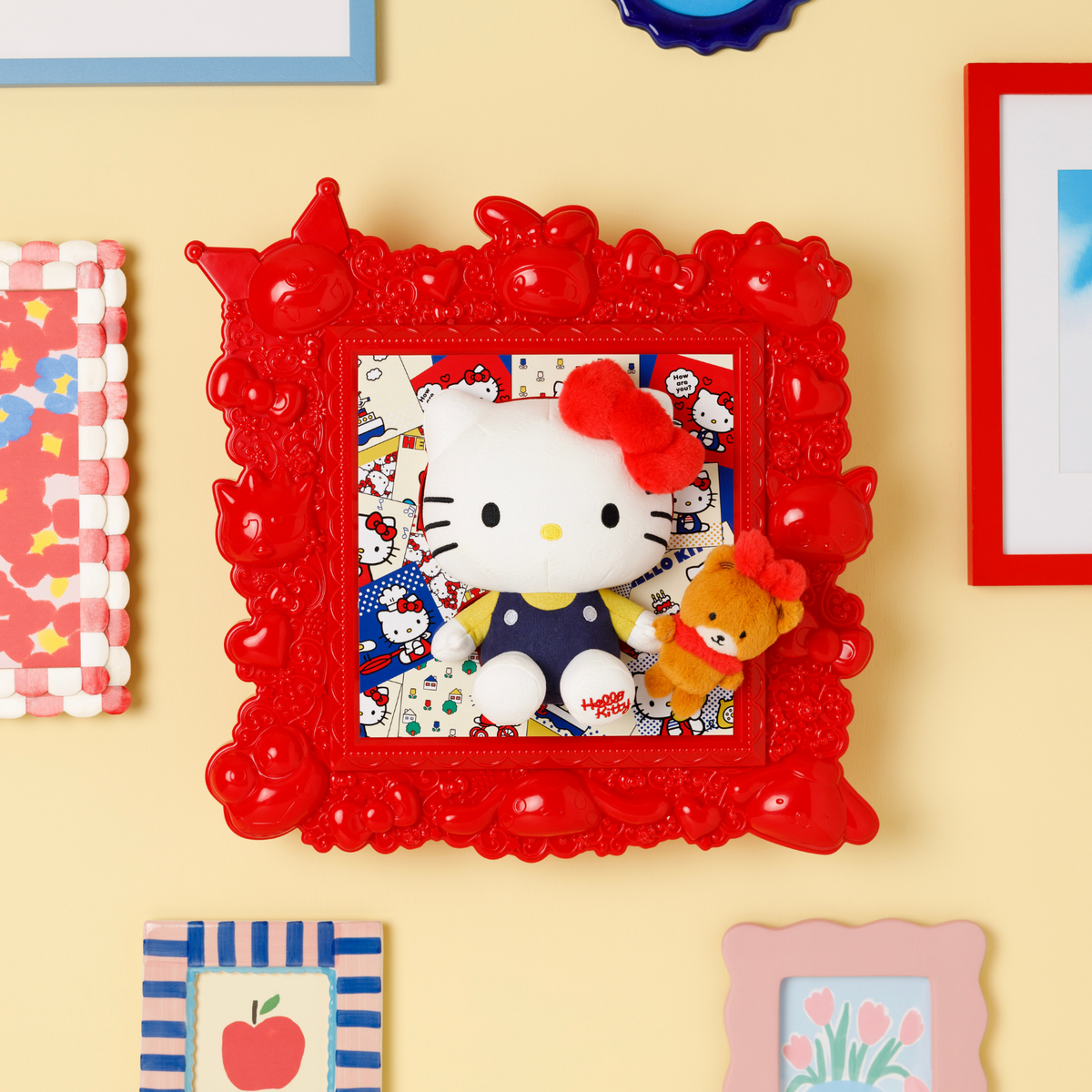 Hello Kitty and Friends Hello Kitty & Tiny Chum 3D Artistic Frame